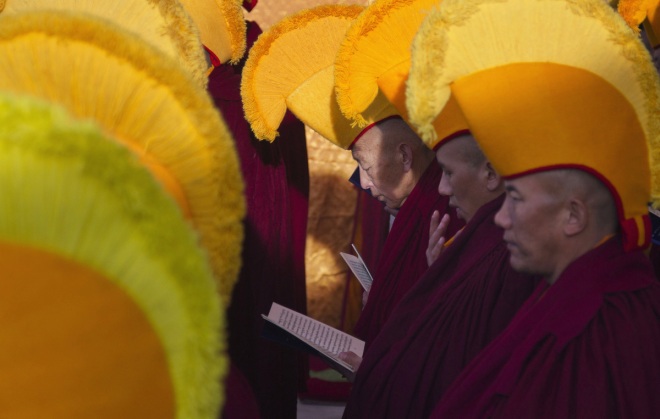 buddhist yellow hats-2