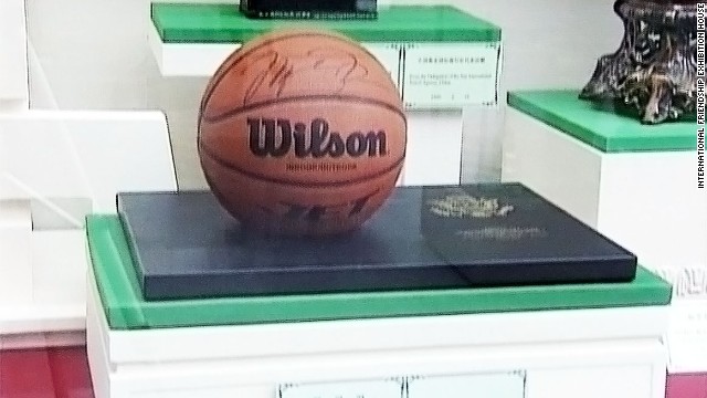 Kim present-basketball